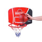 Velká basketbalová deska s košem a míčem