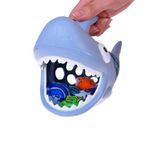Hra - Chytání rybek košíkem ve tvaru žraloka